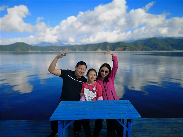 1602572301229746dd6y.jpg 战”疫“伉俪 合影.jpg