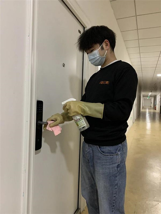 1602573043102599LqxV.jpg 丁戈尧 2.jpg